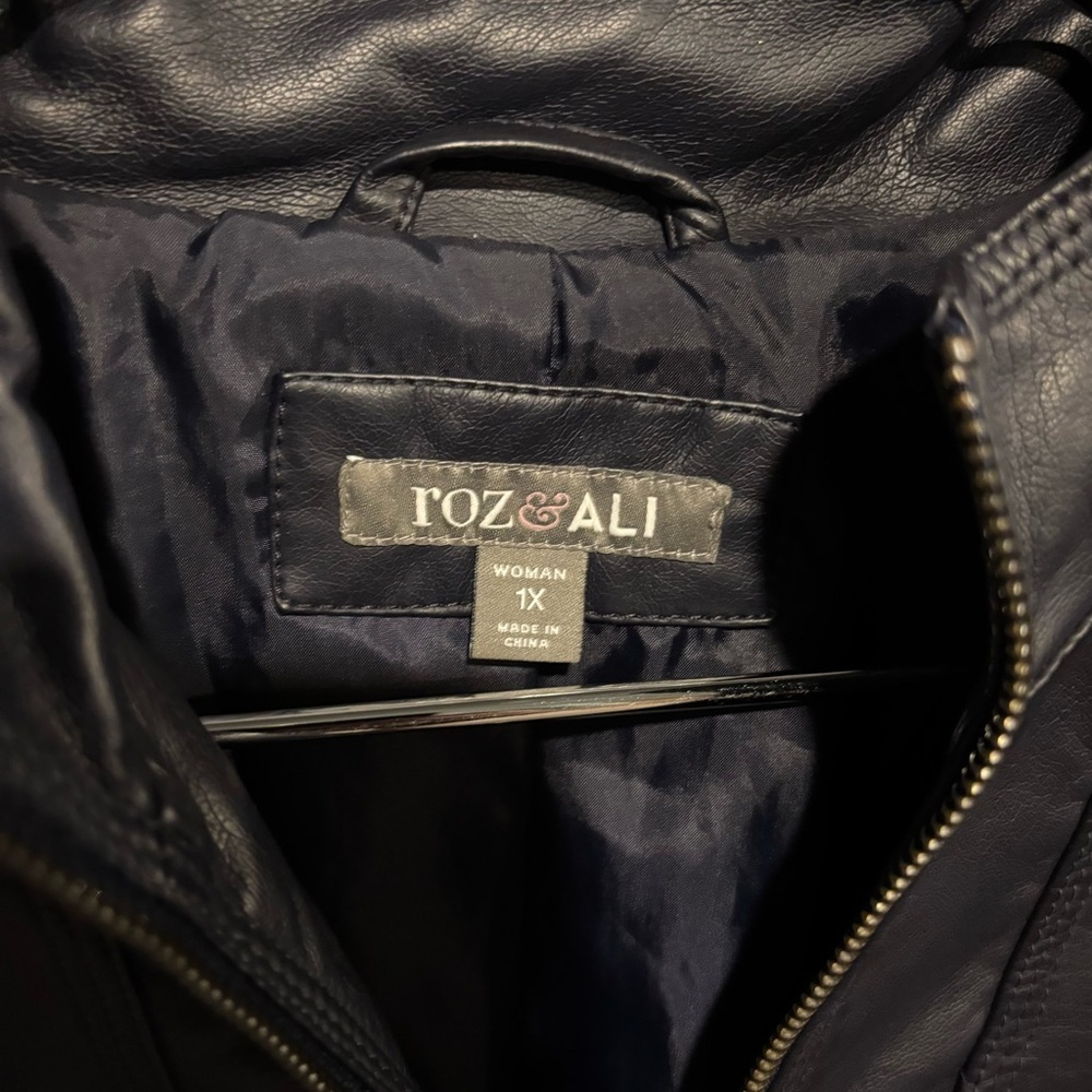 Women’s Roz & Ali Faux Leather Jacket - Picture 4 of 6